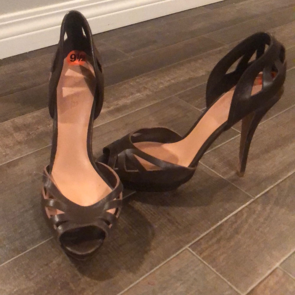 L.A.M.B. leather sandals